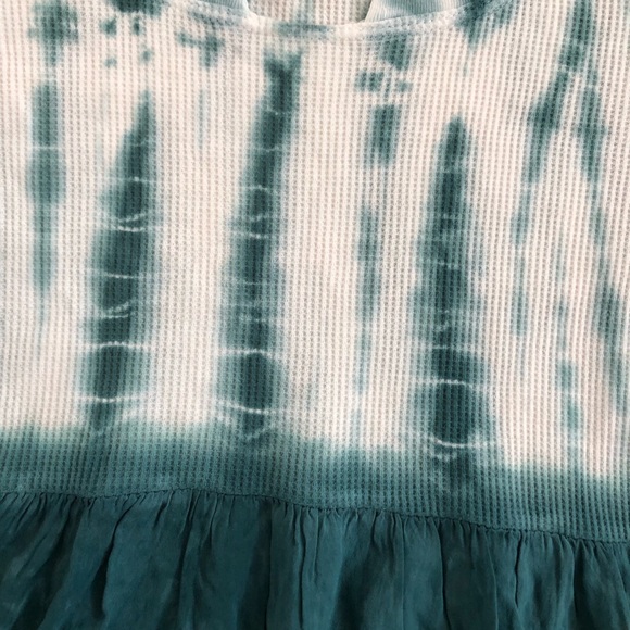 G Scent, small, tunic/ Dress, pit to pit is 17, length is 29 - Picture 6 of 7